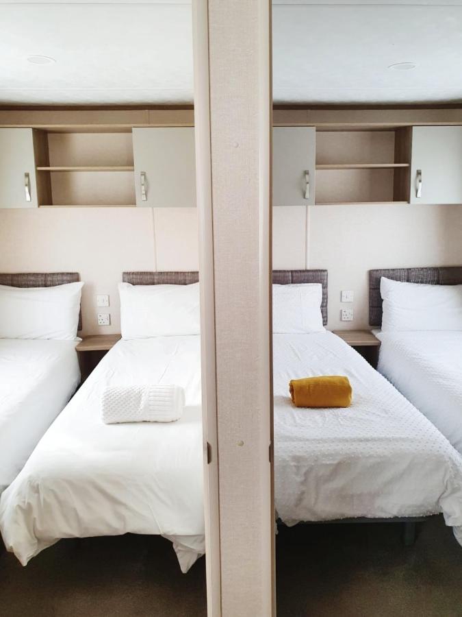 Nightingale Hotel South Cerney Bagian luar foto